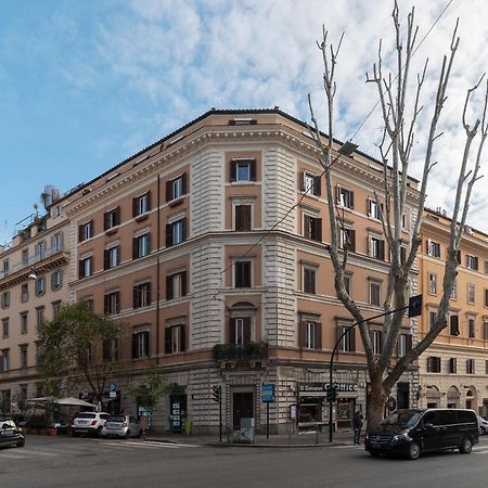 Hospitalityrome Luminoso Appartamento Luaran gambar